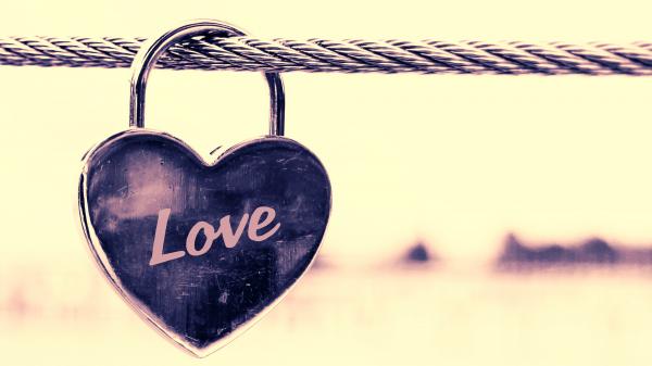 Free love heart lock 4k wallpaper download