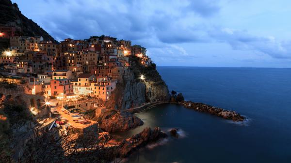 Free manarola after sunset 4k wallpaper download