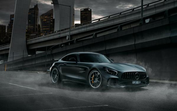 Free mercedes amg gt r 2018 4k wallpaper download