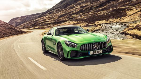 Free mercedes amg gt r 4k wallpaper download