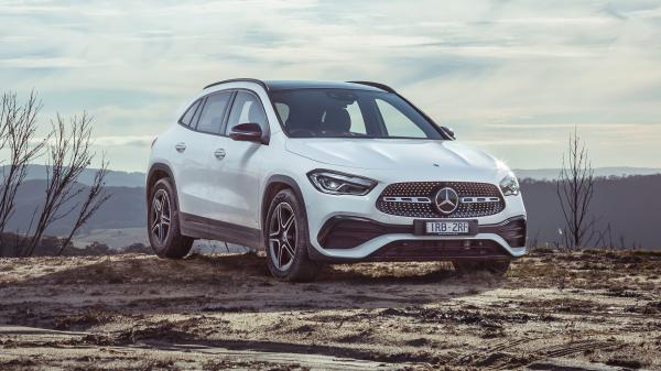 Free mercedes benz gla 250 4matic amg line 2020 4k hd cars wallpaper download