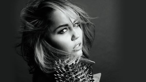 Free miley cyrus on black and white picture hd miley cyrus wallpaper download