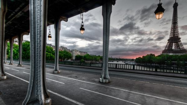 Free paris eiffel tower view from bridge under cloudy sky hd travel wallpaper download