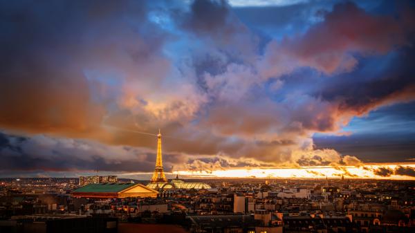 Free paris eiffel tower with background of clouds and blue sky 4k 8k hd travel wallpaper download