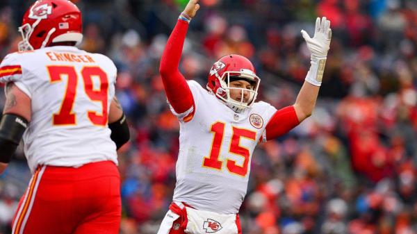 Free patrick mahomes is wearing white sports dress and red helmet wtih hands in the air in blur audience background hd sports hd wallpaper download