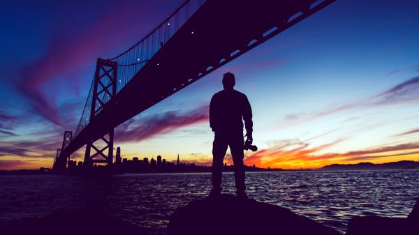 Free photographer at bay bridge 4k 8k wallpaper download