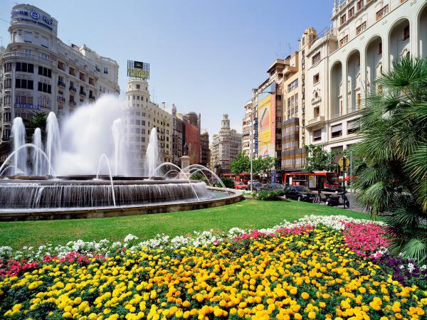 Free plaza del ayuntamiento spain wallpaper download