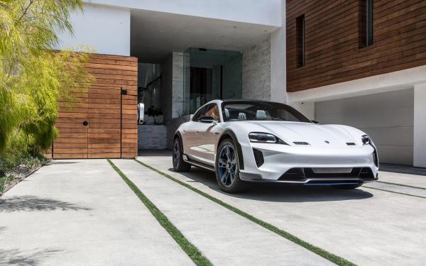 Free porsche mission e cross turismo 2018 4k 3 wallpaper download