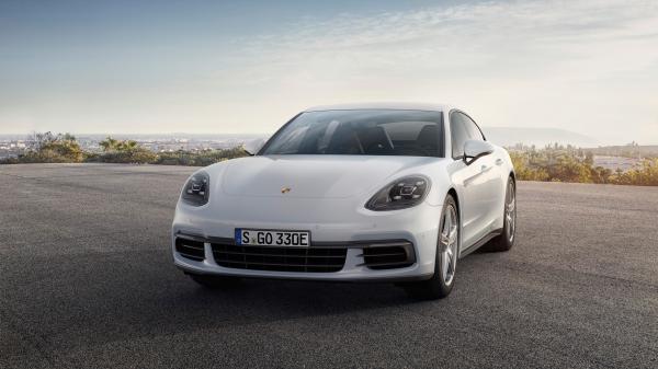 Free porsche panamera 4 e hybrid 2017 wallpaper download