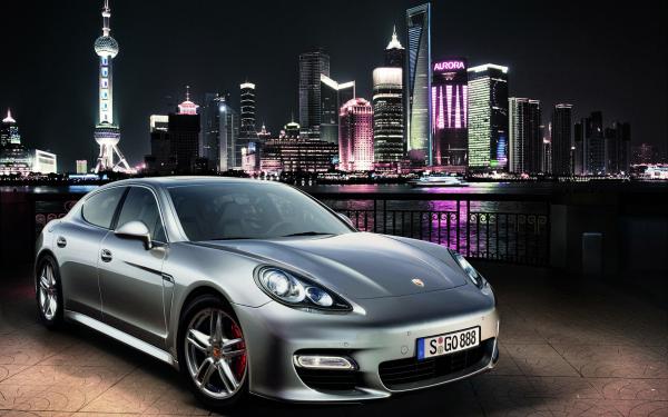 Free porsche panamera shanghai 2010 wallpaper download