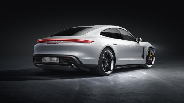 Free porsche taycan turbo s 2019 5k wallpaper download