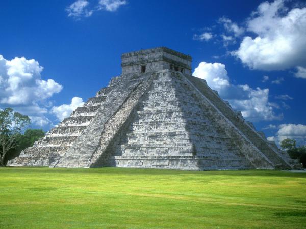 Free pyramid of kukulkn chichen itza mexico wallpaper download