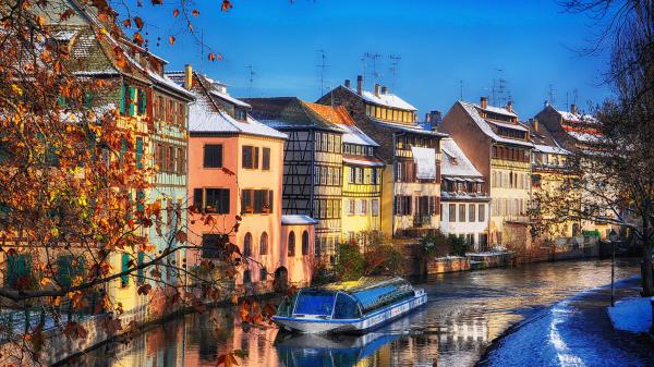 Free river between house and forest in france strasbourg hd travel wallpaper download