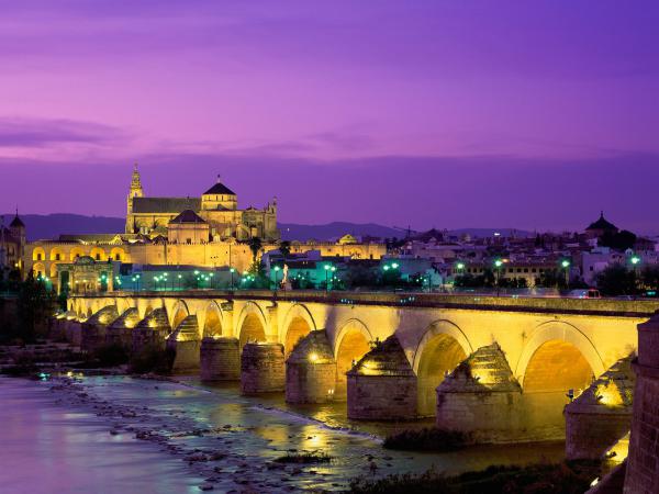 Free roman bridge guadalquivir river spain wallpaper download