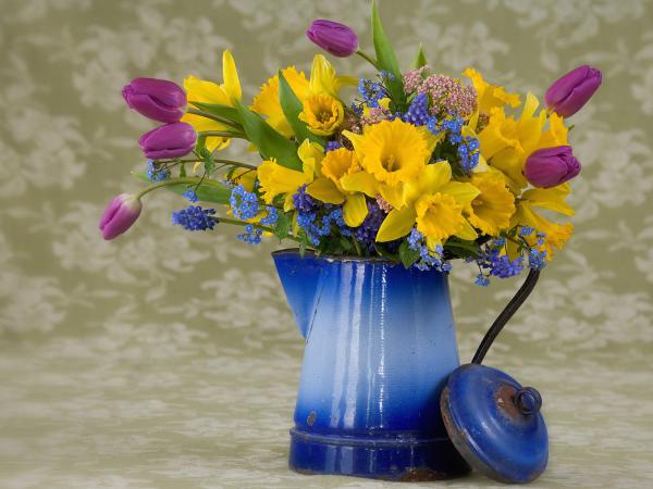 Free spring flower arrangement wallpaper download