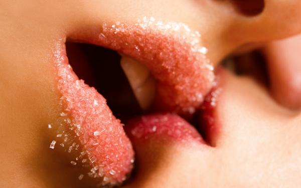 Free sugar lips wallpaper download