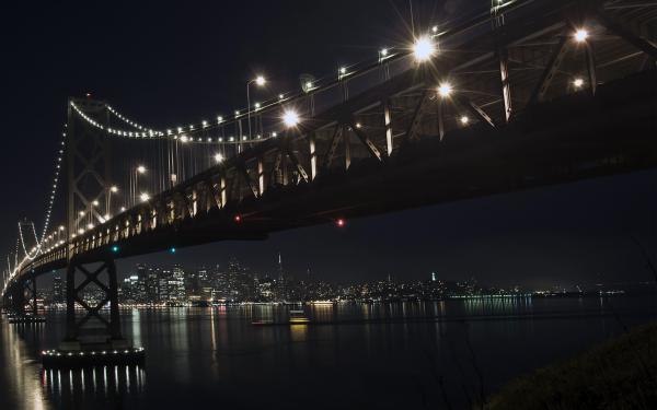 Free the bay bridge by night wallpaper download