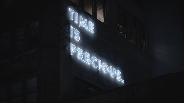 Free time is precious 4k 5k hd inspirational wallpaper download