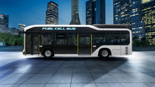 Free toyota sora fuel cell bus 4k wallpaper download