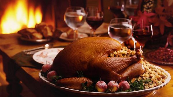 Free turkey with red cherry on plate hd thanksgiving wallpaper download