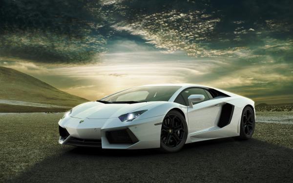 Free white lamborghini aventador wallpaper download