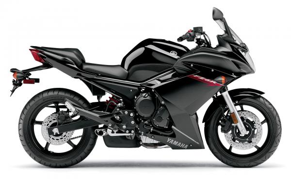 Free yamaha fz6r black wallpaper download