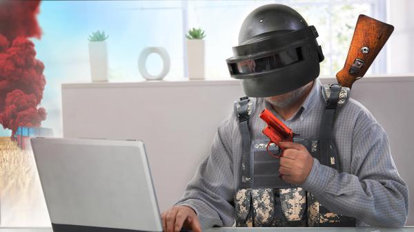 pubg helmet guy working hd pubg